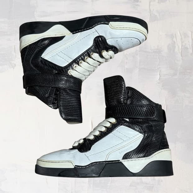 지방시 타이슨 스니커즈 40.5