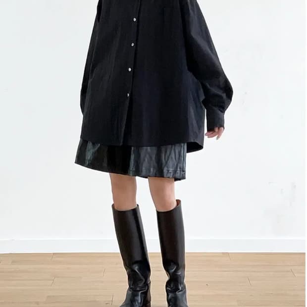 유노이아 레더 쇼츠