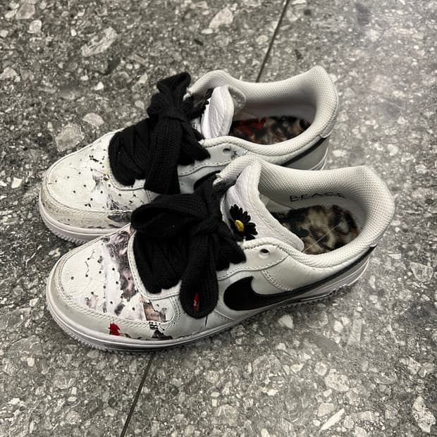 나이키 피스마이너스1 포스 크림발 처분 