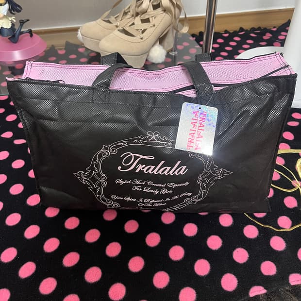 Tralala 트랄라라 리즈리사 히메갸루 오네갸루 토트백