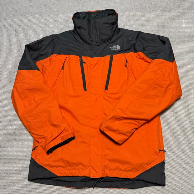 노스페이스 하이벤트 배색 바람막이 자켓 (경량패딩 내피)