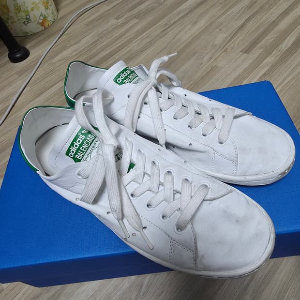 발렌시아가 스탠스미스 42