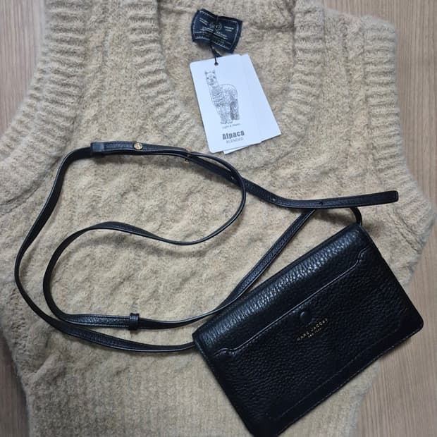 마크바이 제이콥스 월렛 크로스 바디백