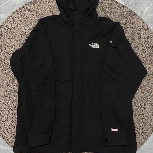 노스페이스 블랙 후드 바람막이 자켓