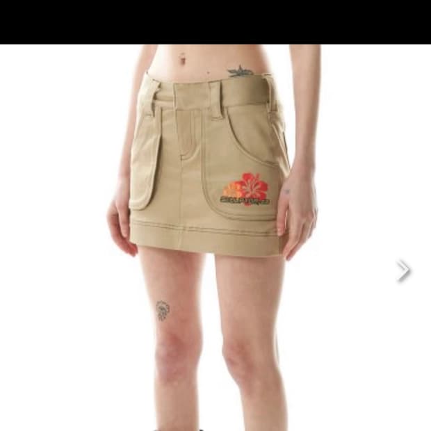 스컬프터 히비스커스 로우라이즈 미니 스커트 m 구합니다