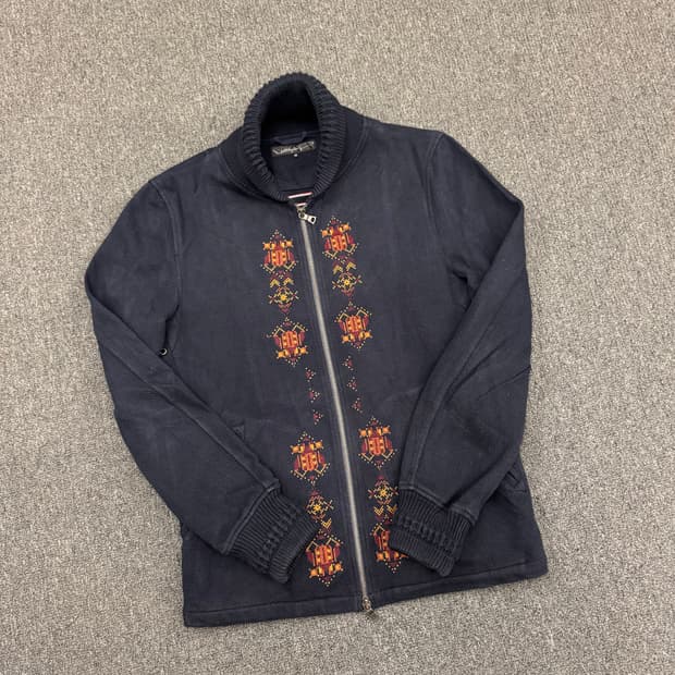 3)LUKA&Jean Ly 빈티지 자수 네이비 집업 자켓