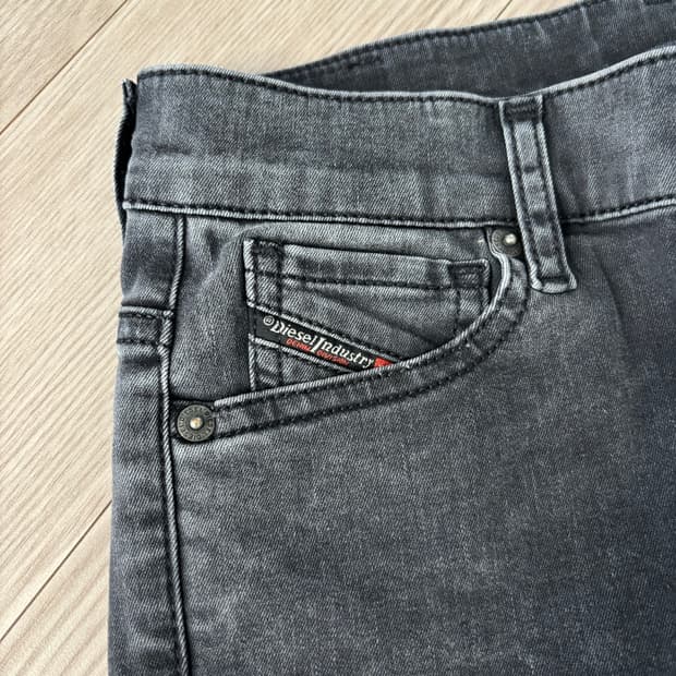 디젤 25사이즈 새상품