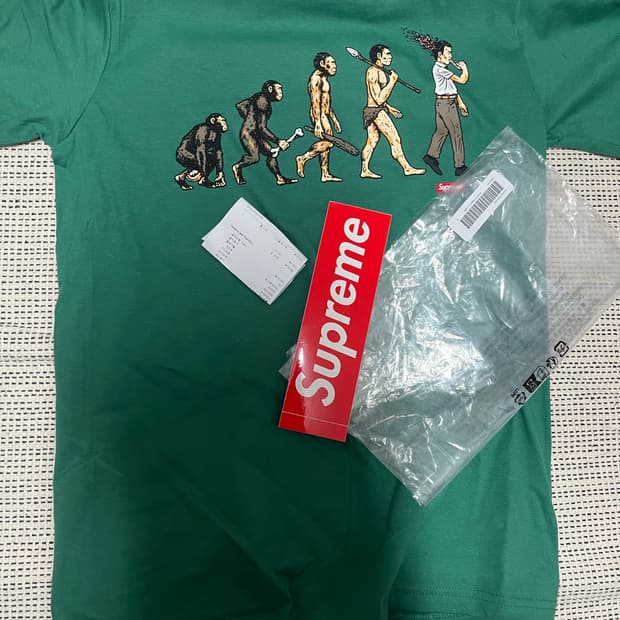 26s 슈프림 에볼루션 티셔츠