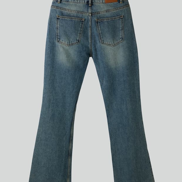 [새상품] 25FW 렉토 플레어 데님 팬츠 진 빈티지 블루