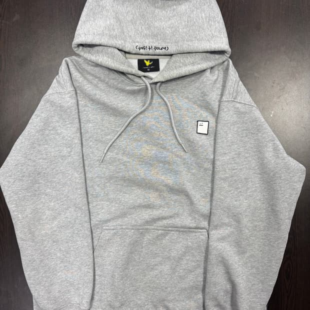 What it isnt 아트웍 후드티 그레이