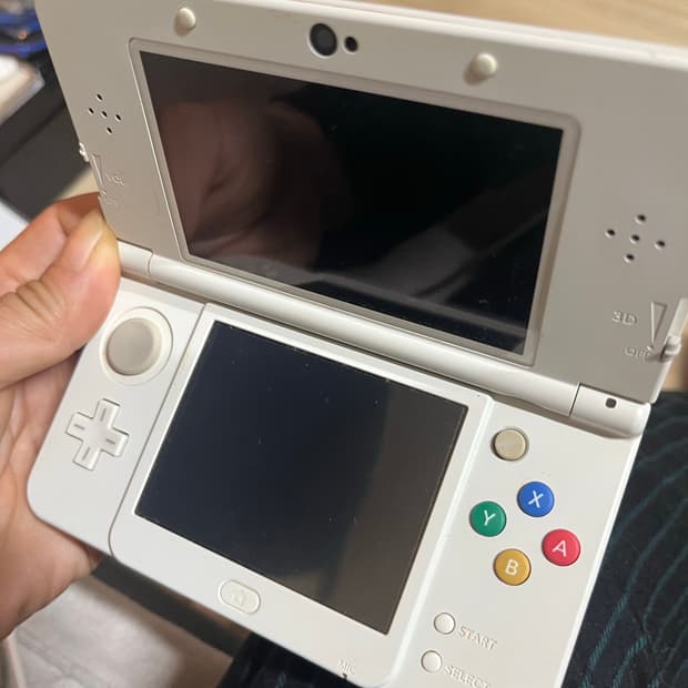 판매] 뉴 닌텐도 3DS 마리오 에디션 + 포켓몬 뱅크/무버 + 칩 17