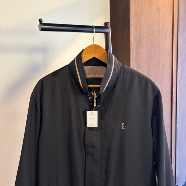 15413 - 입생로랑 블랙 폴리 자켓
