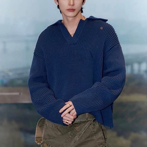 105) 렉토 오픈카라 니트 스웨터 