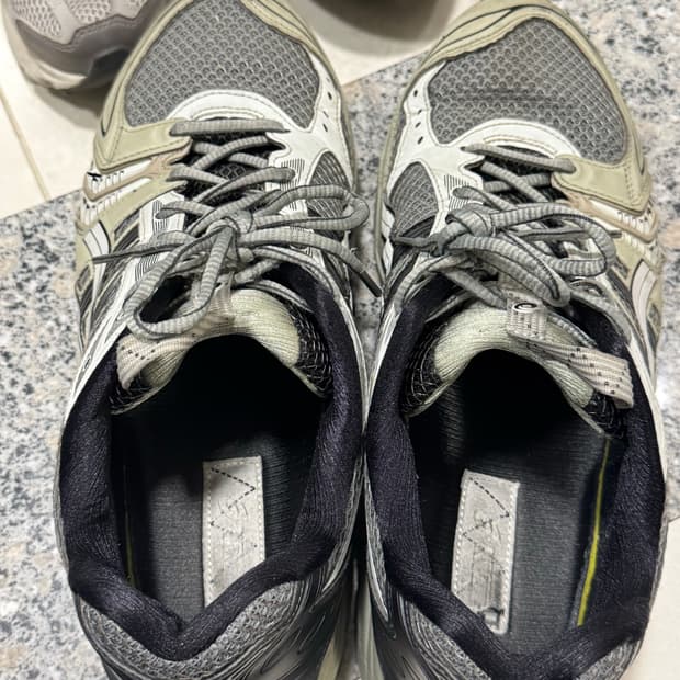 개급처!!!! 아식스 키코 젤 카야노 14 피드몬트 그레이 290