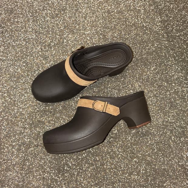 Crocs brown heels