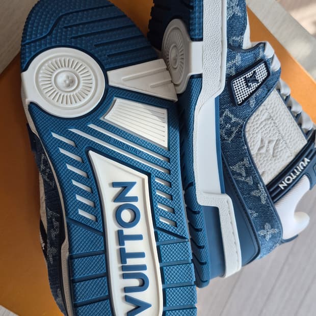 루이뷔통스니커즈