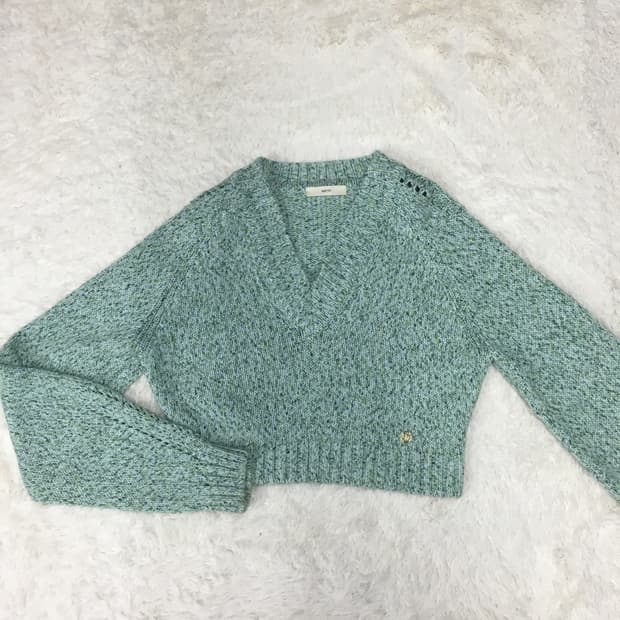 렉토 여성 청키 브이넥 크롭 니트 BB12