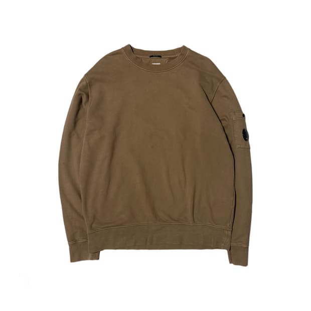 CP company 씨피컴퍼니 딥베이지 스웨트셔츠 맨투맨
