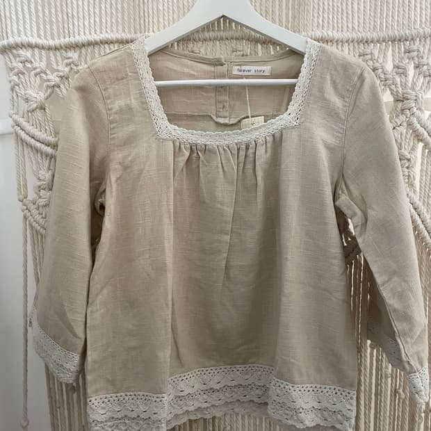 베이지 레이스 베이스 티셔츠