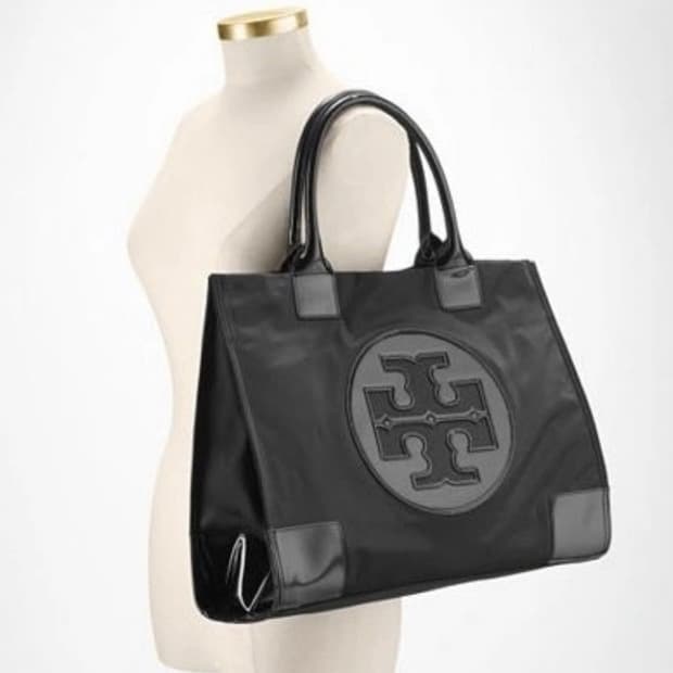 토리버치 엘라 토트백입니다