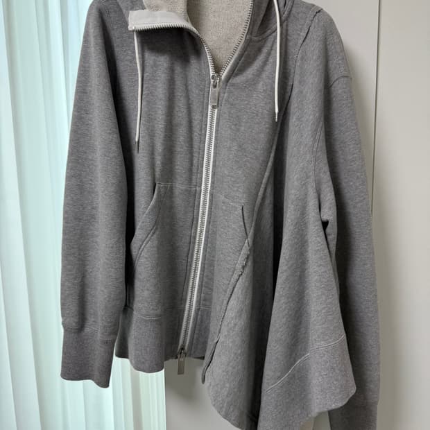 SACAI 사카이 언밸런스 후드집업