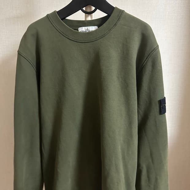 스톤 아일랜드 맨투맨 다크 그린 