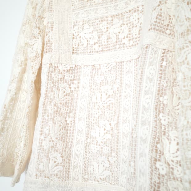 레이스 크로셰 블라우스