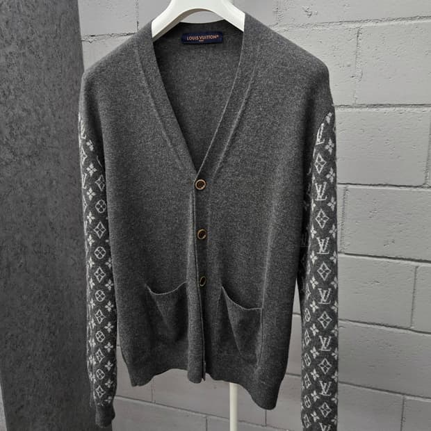 루이비통 LV 모노그램 캐시미어 가디건 M