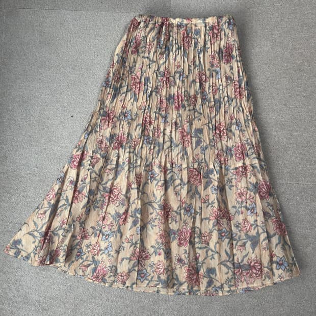 히로코 코시노 플라워프린트 시어 스커트 (레이어링 추천)