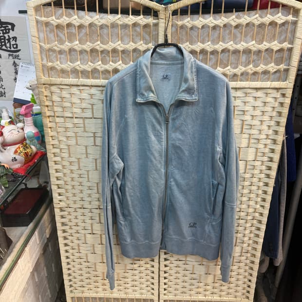 100 정품 cp컴퍼니 집업 팝니다