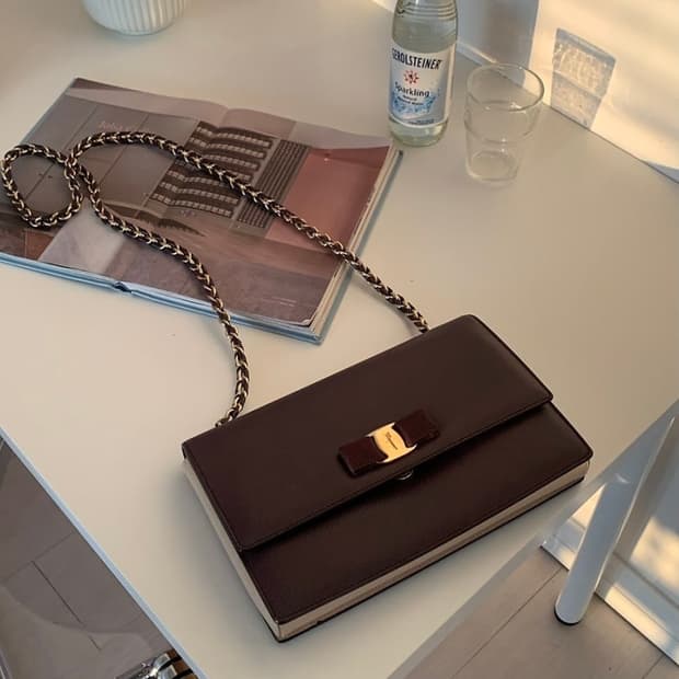 페레가모 바라 체인 숄더백