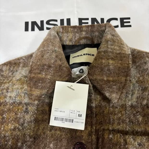 인사일런스 우먼 알파카 크롭 자켓