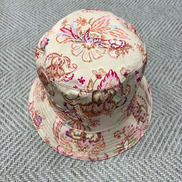 오일릴리 플라워패턴 버킷햇 V1667