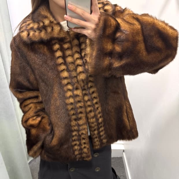 Pamelamccoy 브라운 퍼자켓