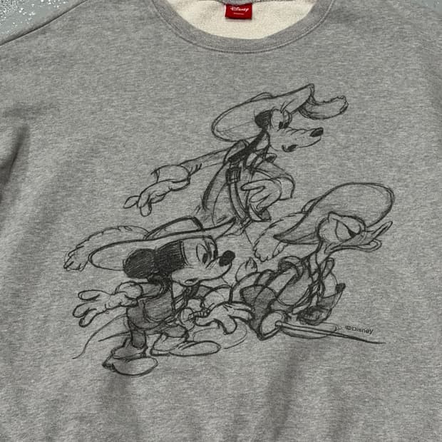 디즈니(Disney) 그레이 빈티지 스웻셔츠