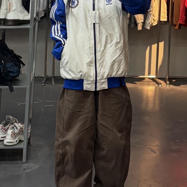 아디다스 첼시 블루화이트 삼선 리버시블 패디드 바람막이점퍼 A3273