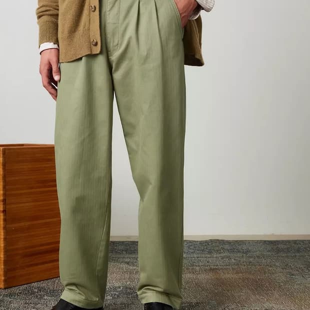 리바이스 xx치노 헤링본 플리티드 트라우저