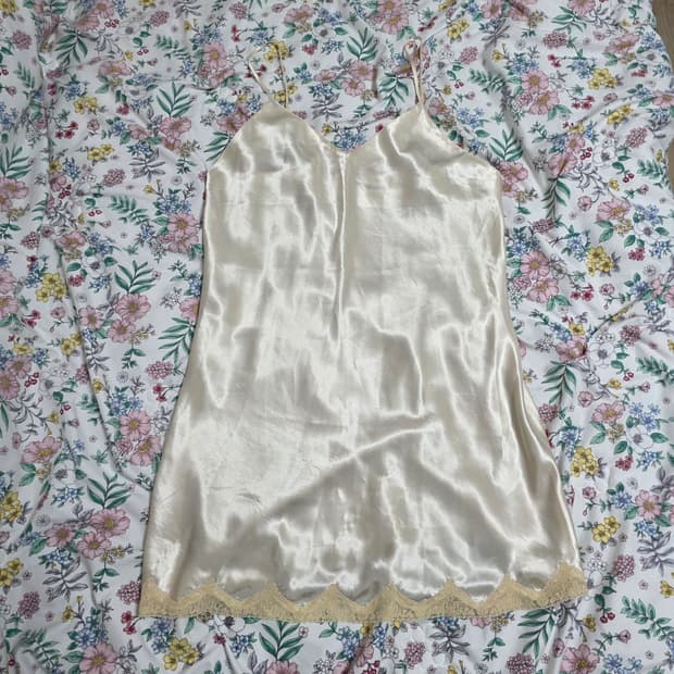 캘빈클라인 고전빈티지)샴페인 크림 베이지 레이스 새틴 로맨틱 슬립원피스