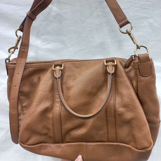 코치가죽도트백