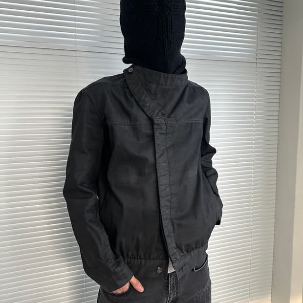 릭오웬스 슬레이브 왁스코팅 하이넥 자켓