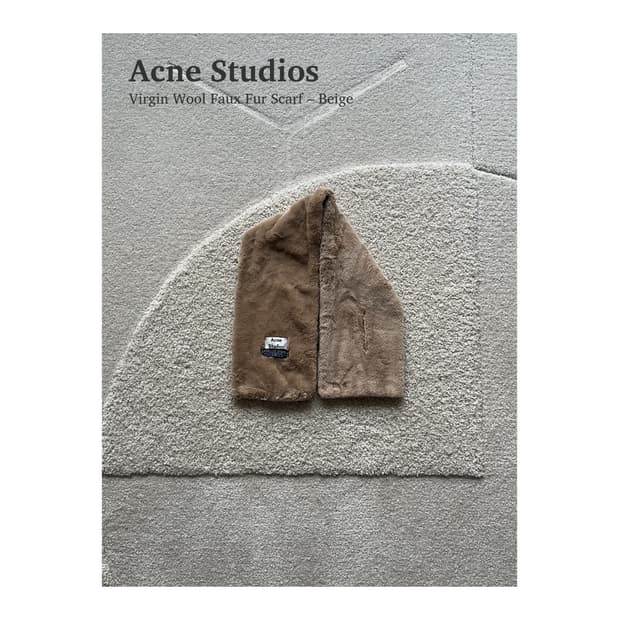 아크네스튜디오 버진 울 퍼 목도리