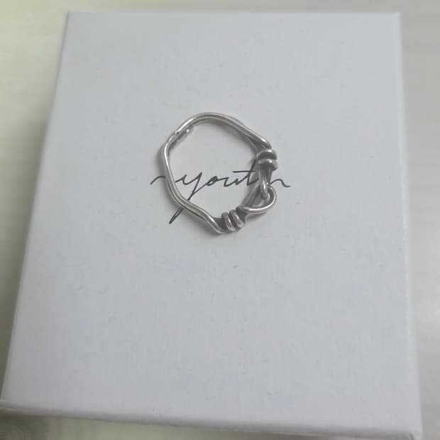 유스 트위스트 커넥티드 링 18호