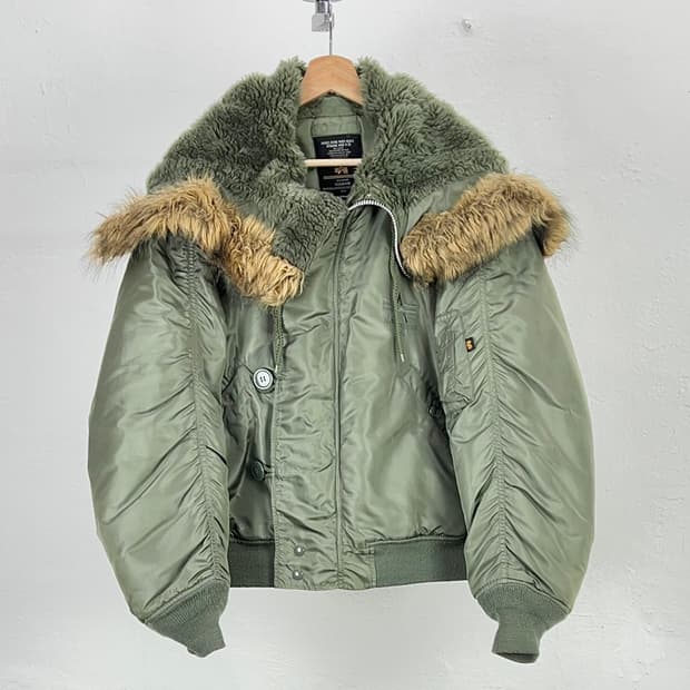 알파인더스트리 세이지 그린 n-2b 쇼트 웨이스트 파카 퍼 자켓