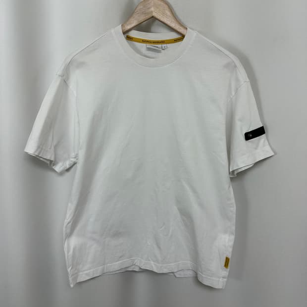 네셔널지오그래픽 공용 반팔티 화이트 S  CZ