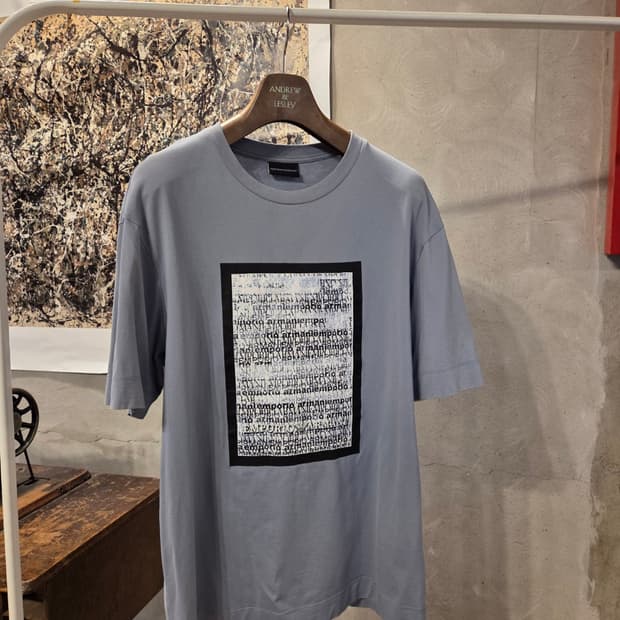 엠포리오 아르마니 티셔츠 