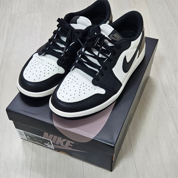 나이키 조던 로우 og 모카 260사이즈