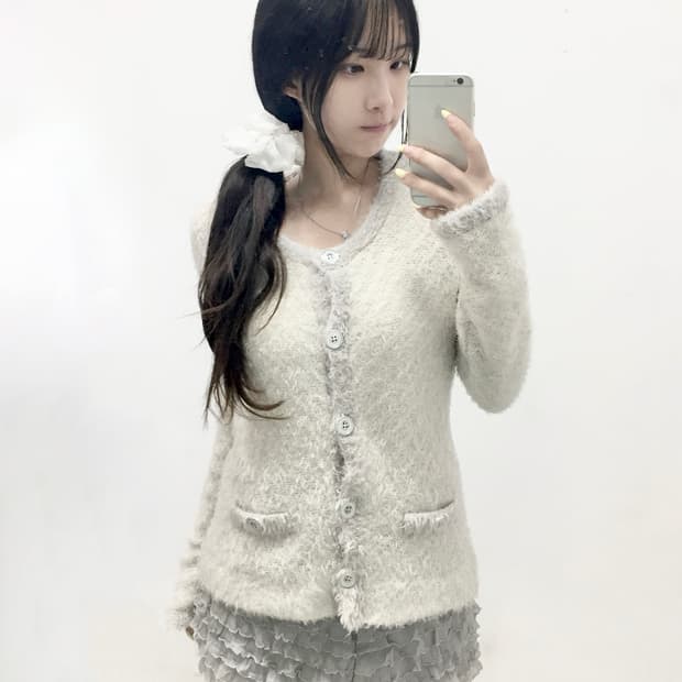 러블리 로걀 그레이 포켓 가디건