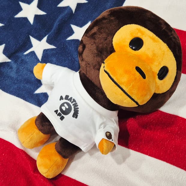BAPE 베이프 베이비마일로 컬리지 티셔츠 인형 토이