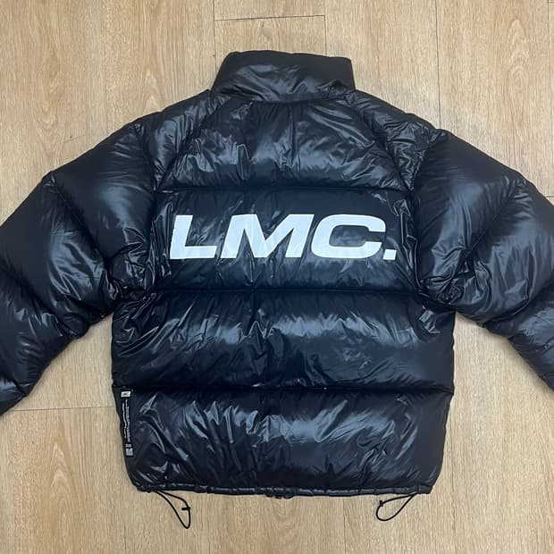LMC 유광 패딩 블랙
