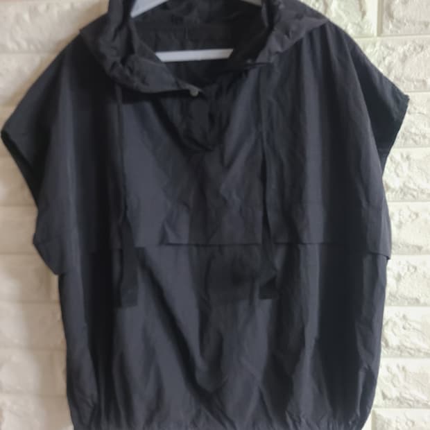 OZOC 블랙 후드 나시 바람막이